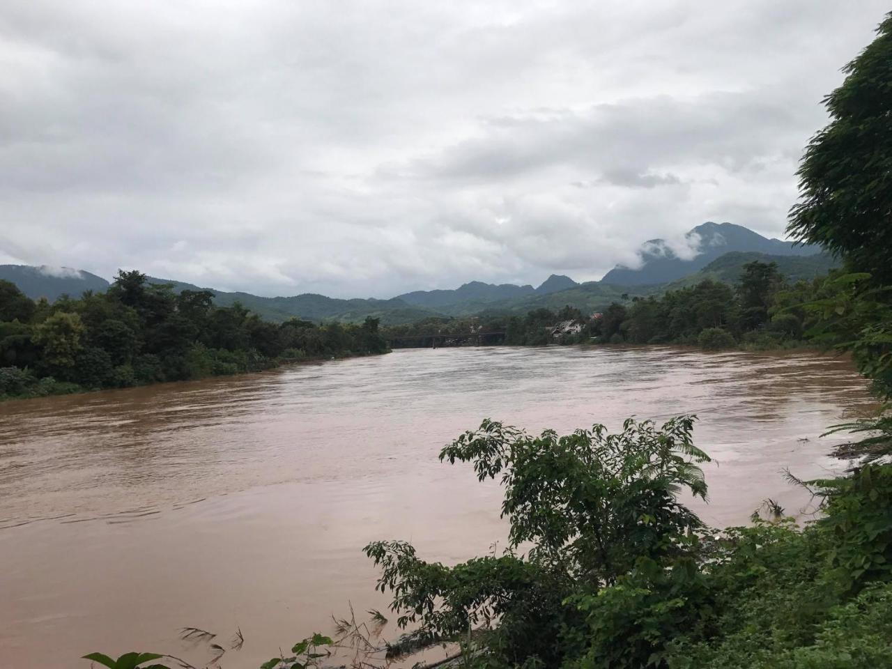 Luang Prabang Villa Sirikili River View Exterior photo